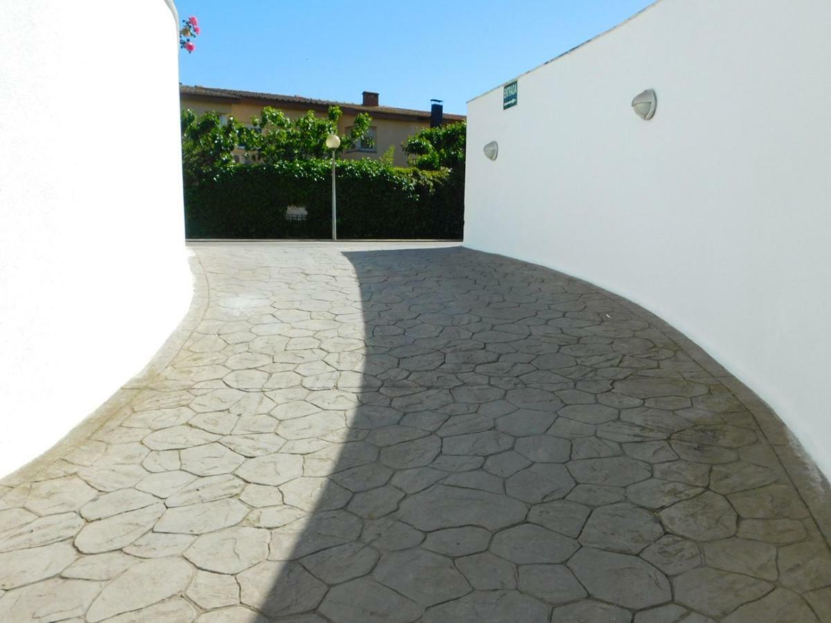 Gmid Immo Apartamento Portomarina Roses Buitenkant foto
